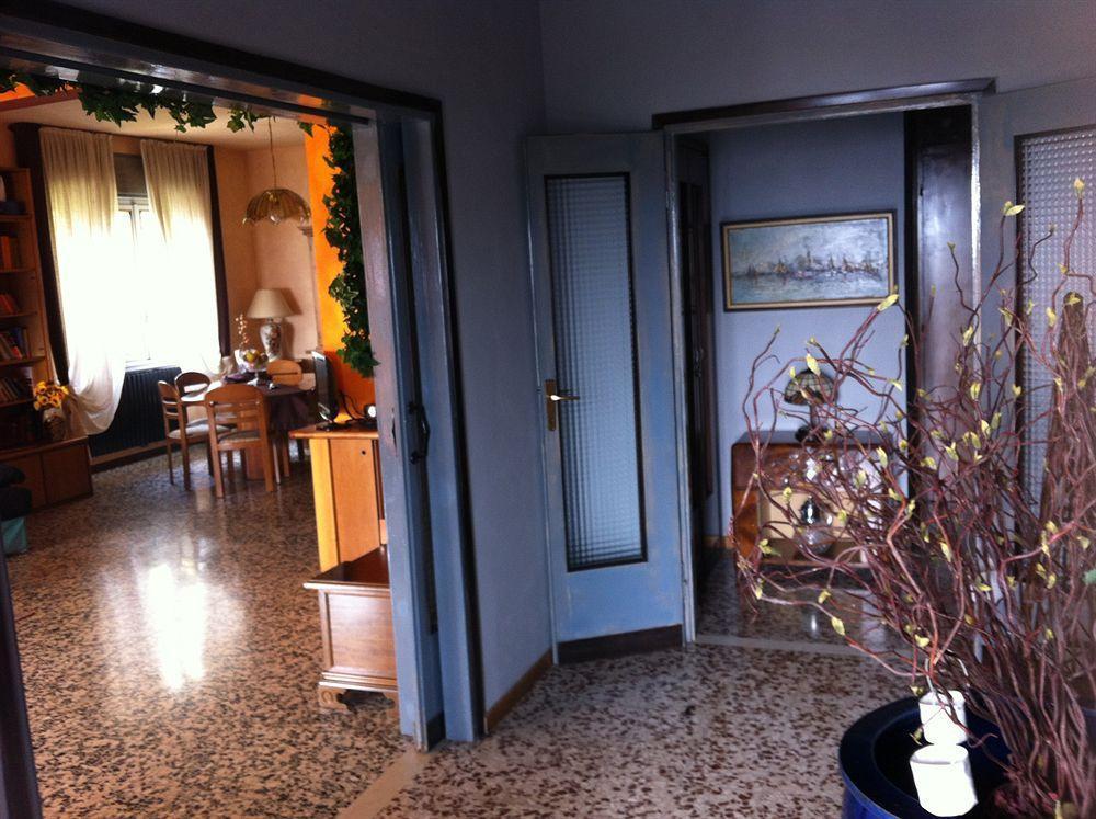 Guest House Villa De Ros 살로 외부 사진