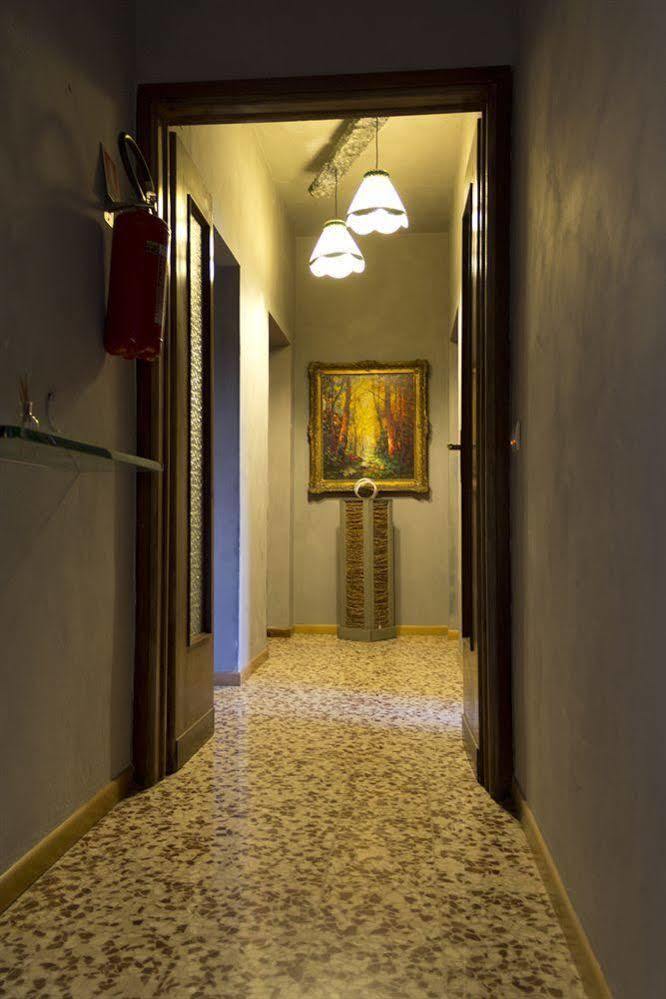 Guest House Villa De Ros 살로 외부 사진